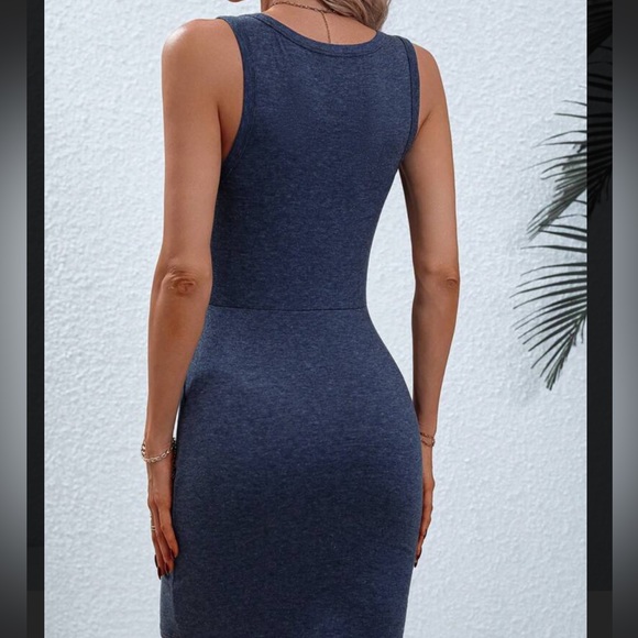 Navy bodycon dress - Picture 2 of 5